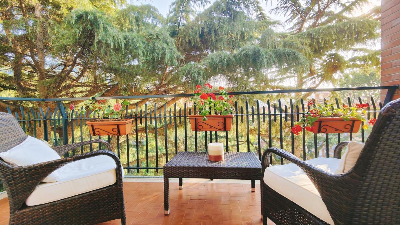 Appartamento Pine House Sorrento Esterno foto