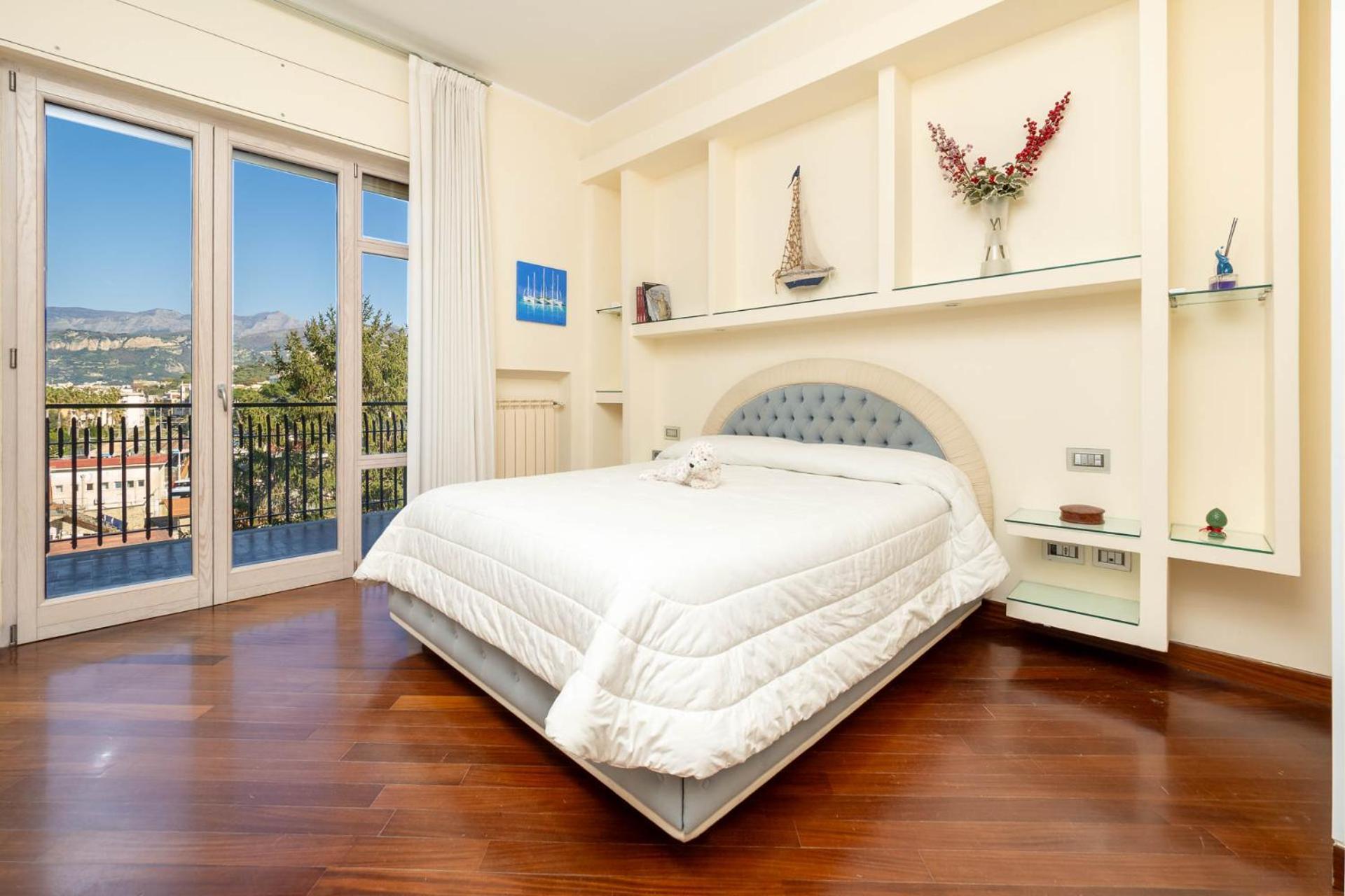 Appartamento Pine House Sorrento Esterno foto